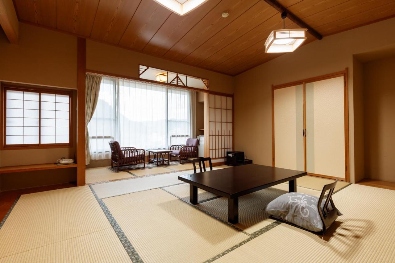 Umemura Ryokan Uguisutei 千曲市 外观 照片